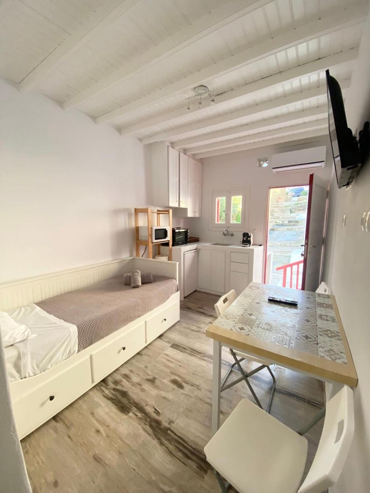 Elenitas Town House With Balcony And Sea View Apartment Mykonos Town Екстериор снимка
